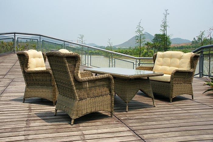 levitaKingston High Back Dining Sofa Set